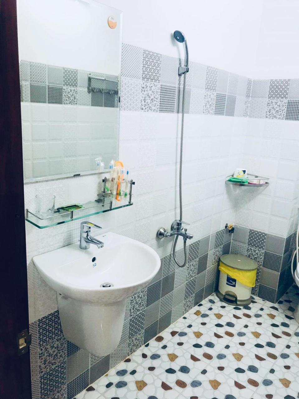 Chi Khu Co Ong Hotel Duc Thanh מראה חיצוני תמונה
